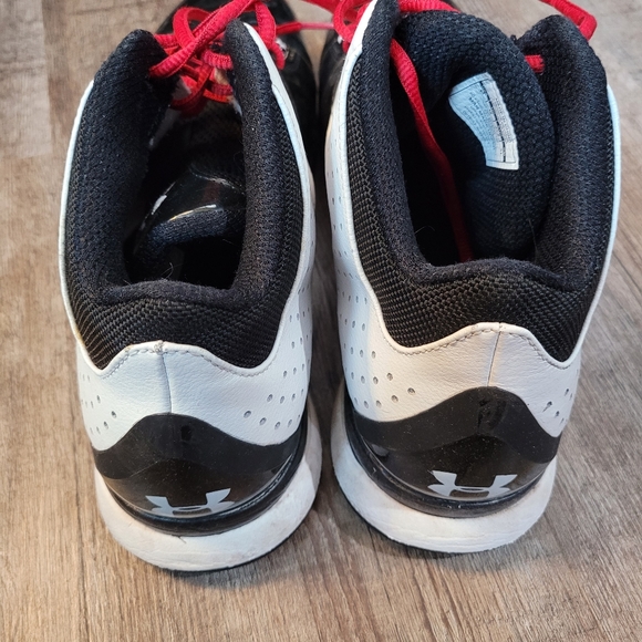 Men's 13 Under Armour Shoes - Picture 4 of 4